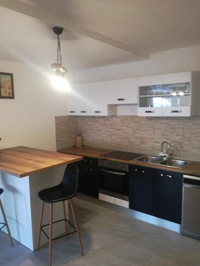 Apartman Laus Zavalatica Dış mekan fotoğraf