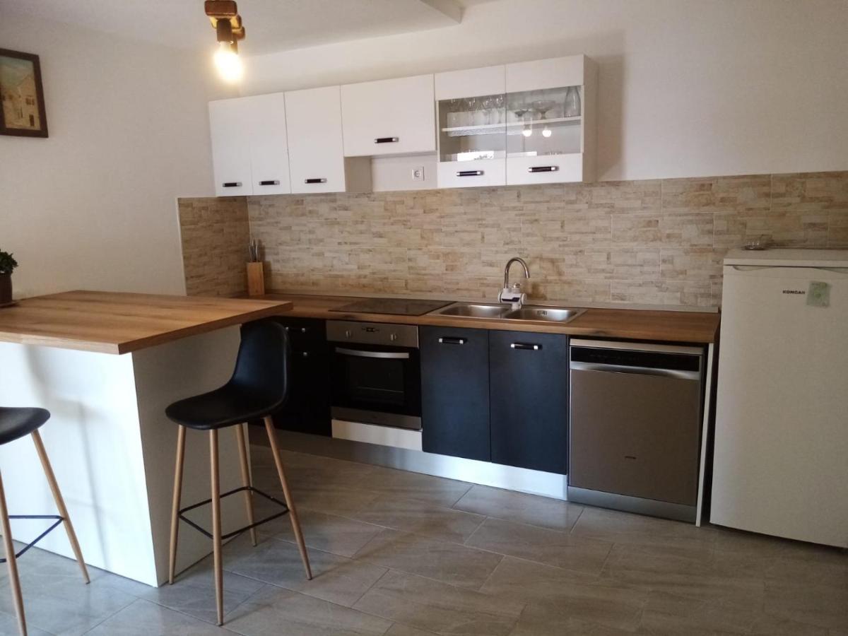 Apartman Laus Zavalatica Dış mekan fotoğraf