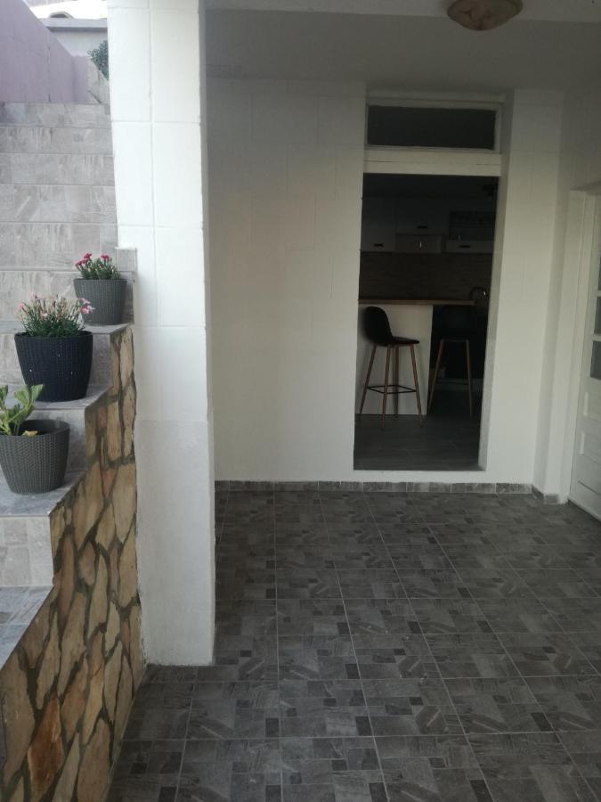 Apartman Laus Zavalatica Dış mekan fotoğraf